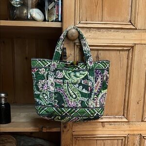 Vera Bradley Bitty Betsy Toggle Tote in Retired Chelsea Green Pattern